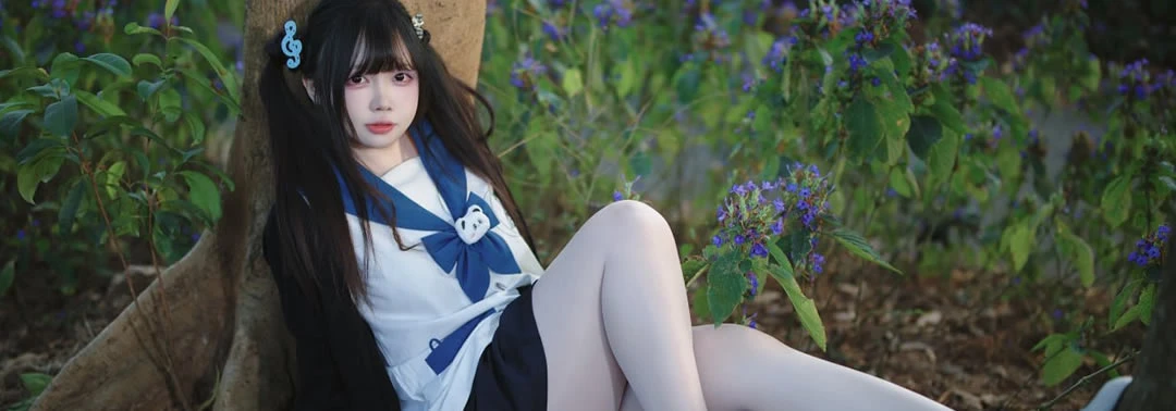 洛桑w伊梓 Cosplay写真合集 共 24 期
